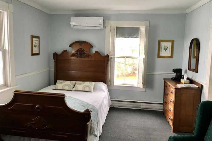 Room 10 of 40