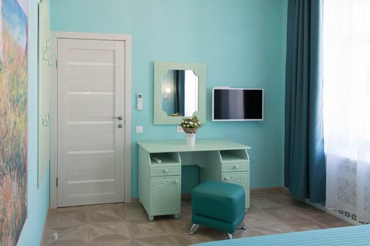 Room 16 of 116