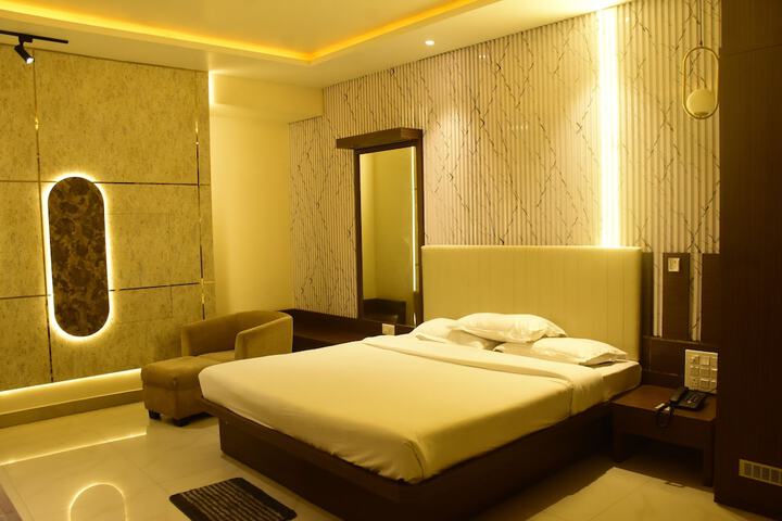 Room 34 of 75