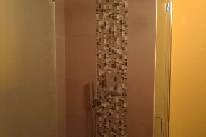 Room 48 of 98