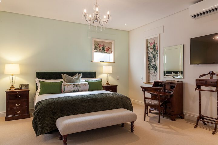 Room 15 of 39