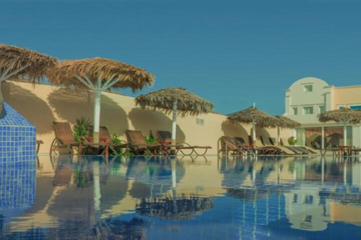 Pool 43 of 71