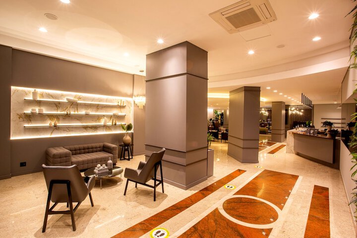 Guest Lobby