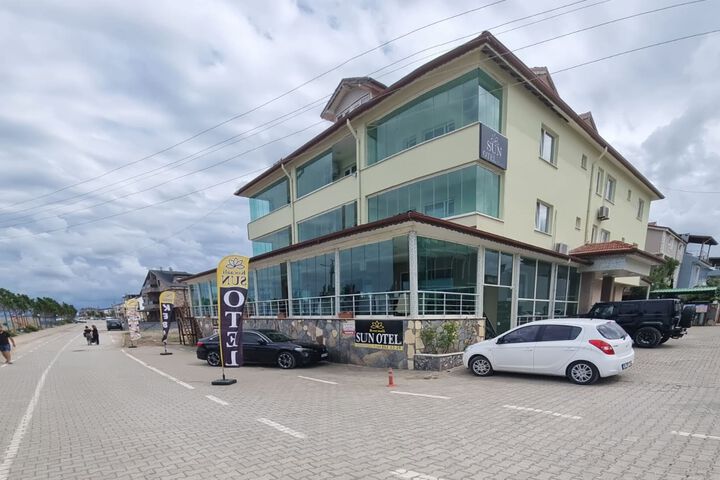 Hotel 3 of 8
