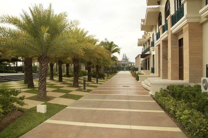 Property Grounds 18 of 19