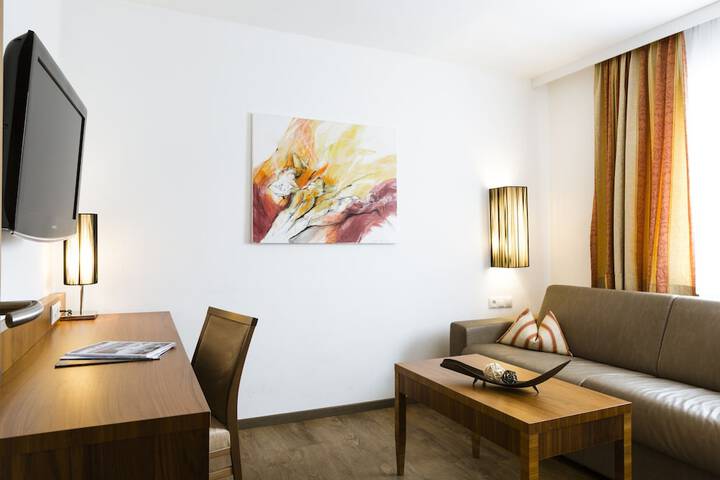 Room 25 of 49