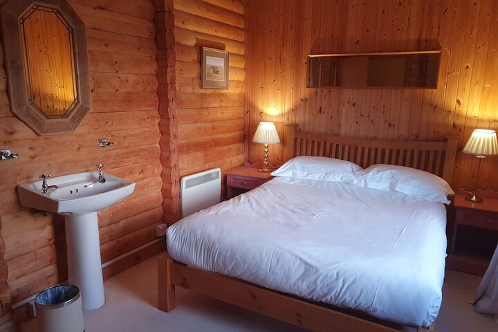 Room 34 of 84