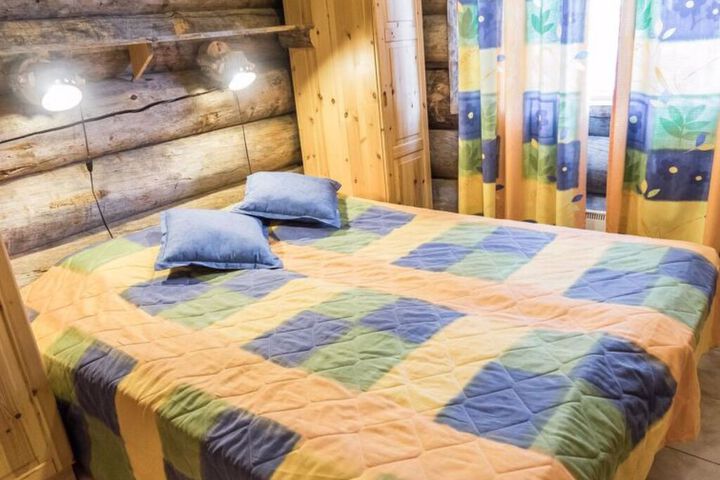 Room 2 of 15