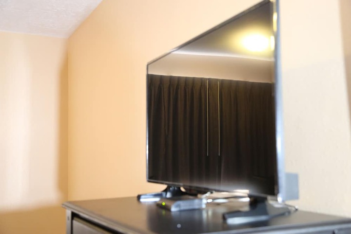Room 10 of 34