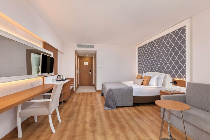 Room 29 of 280