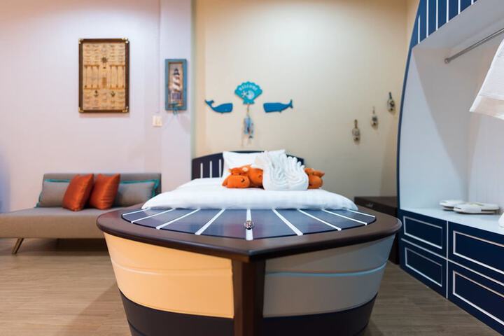 Room 2 of 36