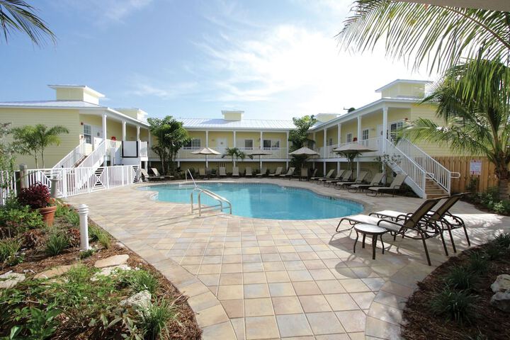 Pool 126 of 159