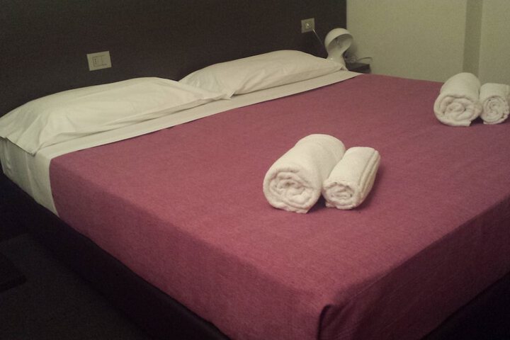 Room 6 of 26