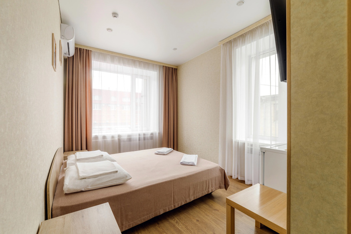 Room 44 of 50