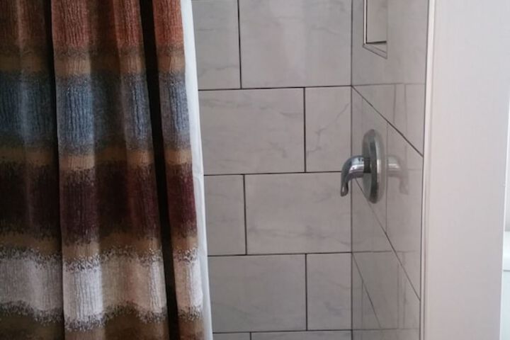 Room 16 of 24