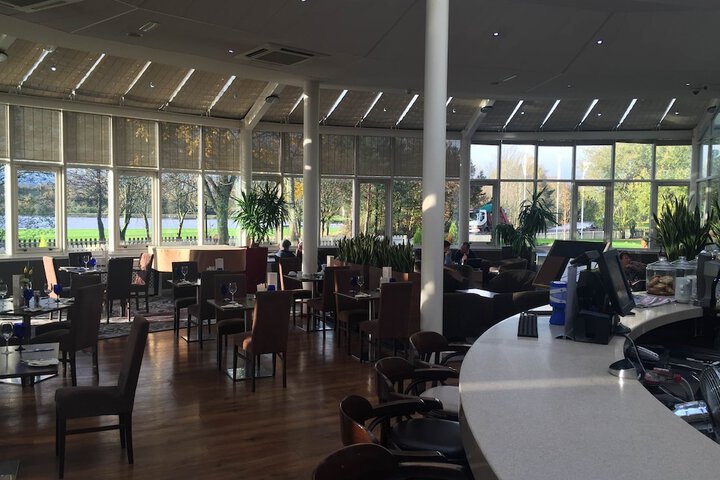 Dining 33 of 71
