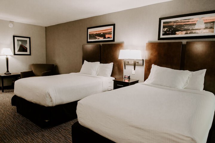 2 Double Beds (4 of 8)