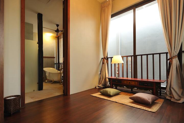 Room 10 of 68