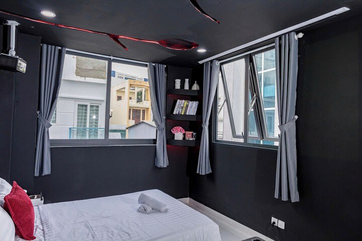 Room 42 of 107