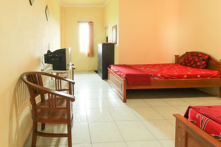Room 18 of 33