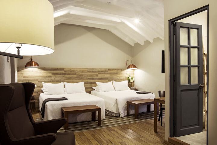 Room 15 of 60