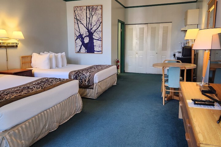Room 7 of 44