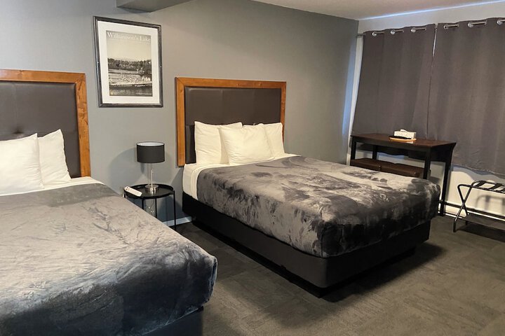Room 6 of 37