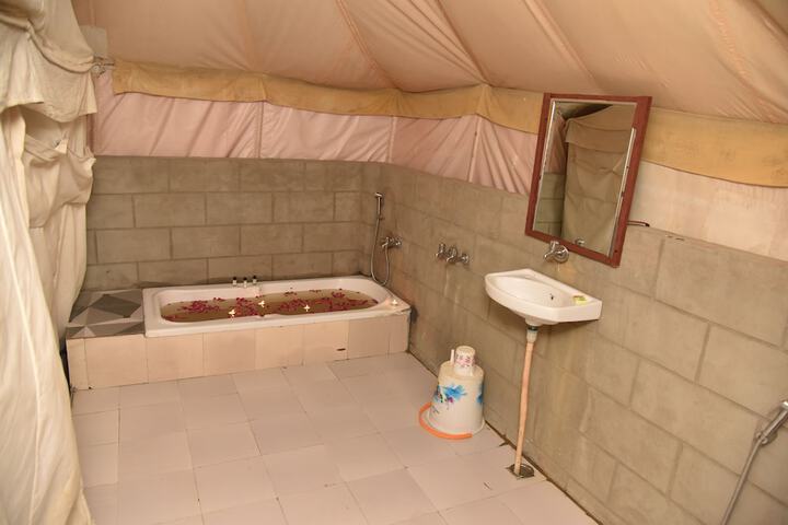 Room 13 of 24