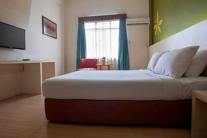 Room 15 of 64