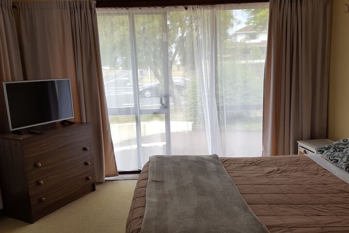 Room 10 of 46