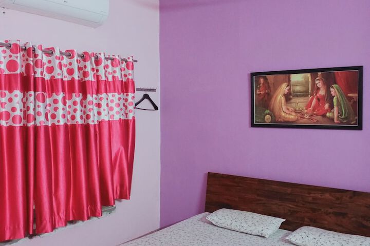 Room 15 of 35