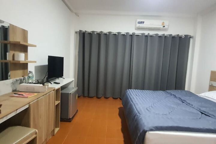 Room 10 of 56