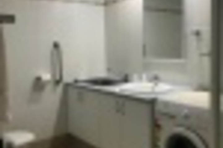 Room 340 of 348