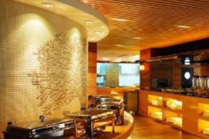 YANQI HOLIDAY HOTEL