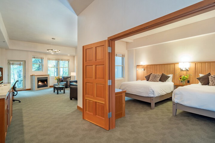 Room 10 of 61