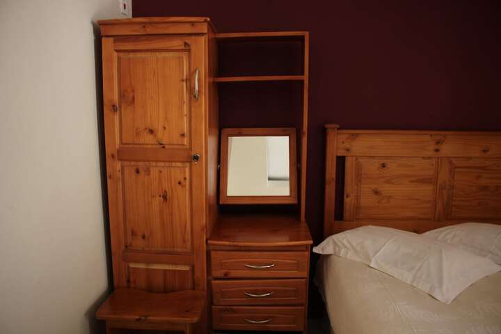 Room 11 of 111