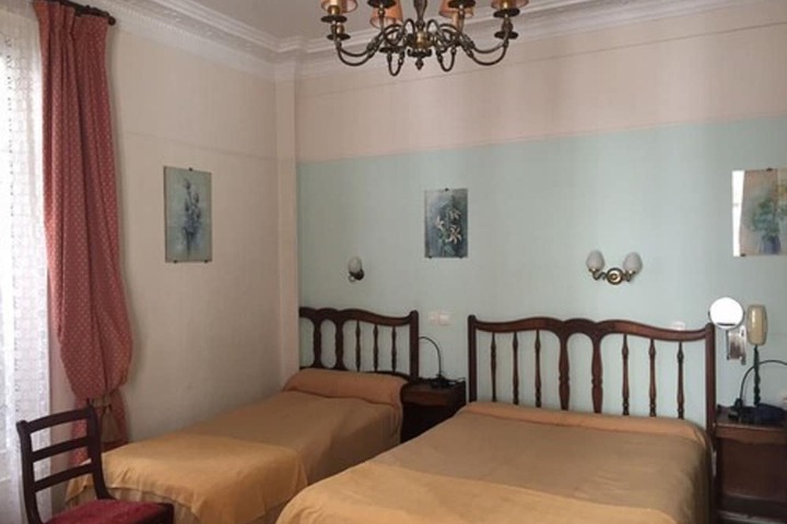 Room 16 of 41