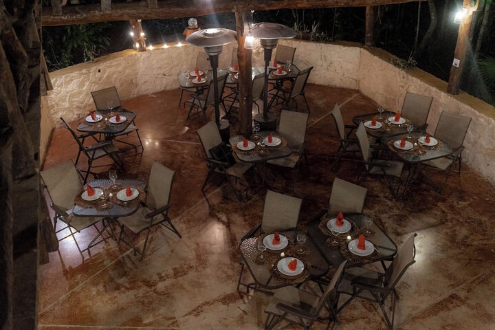 Dining 85 of 103