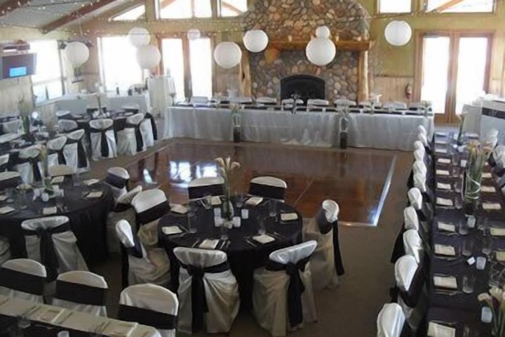 Wedding/Banquet 5 of 16