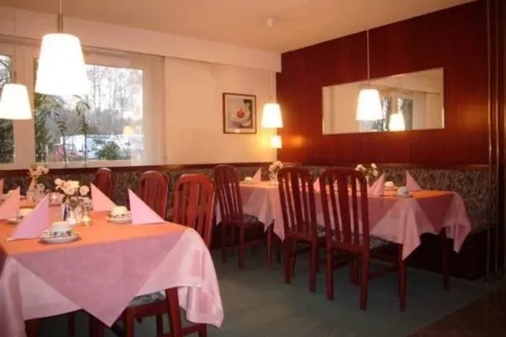 HOTEL WOLFF