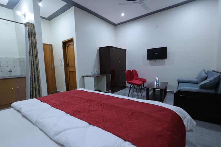 Room 46 of 83