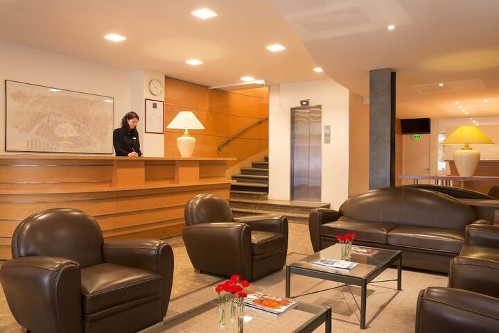 Hotel Interior 4 of 91
