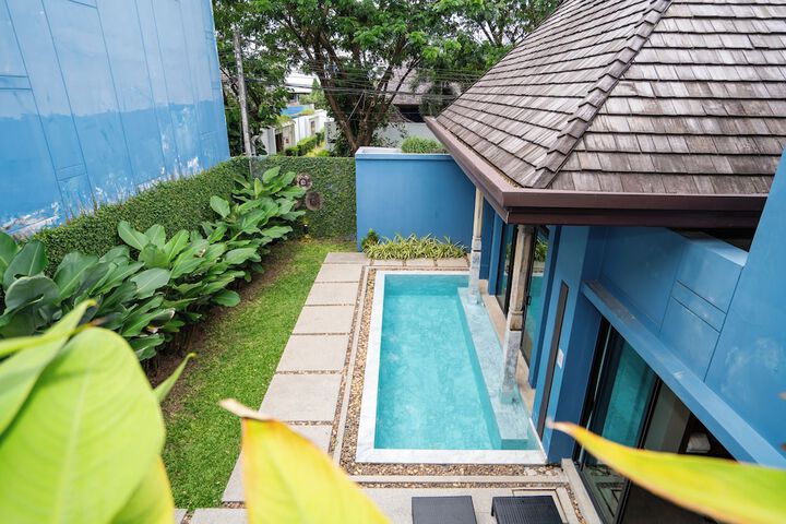 Pool Hotel