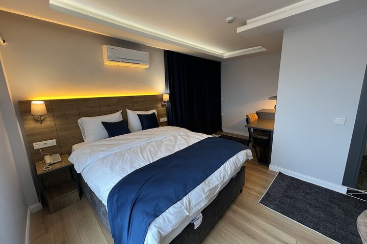 Room 3 of 19
