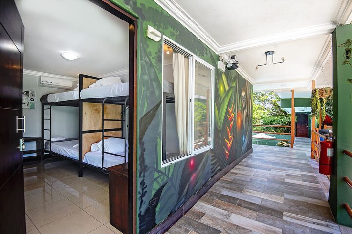 Room 9 of 49