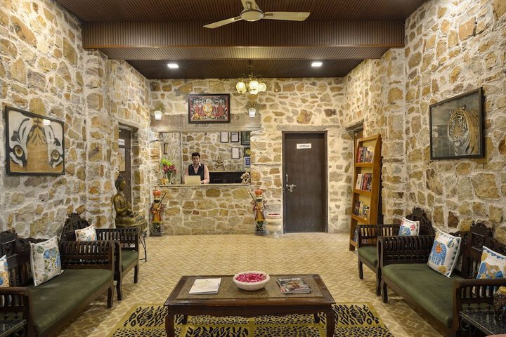 Hotel Interior 4 of 115