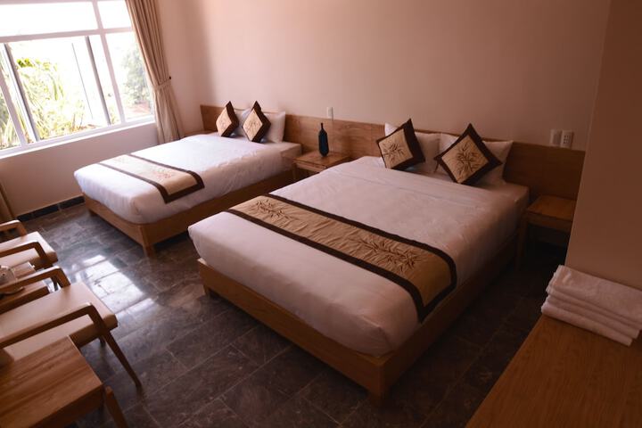 Room 12 of 87