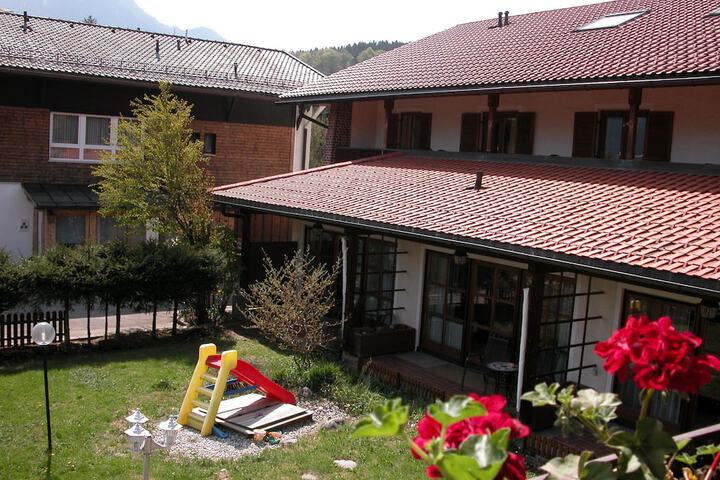 Hotel Exterior 64 of 66