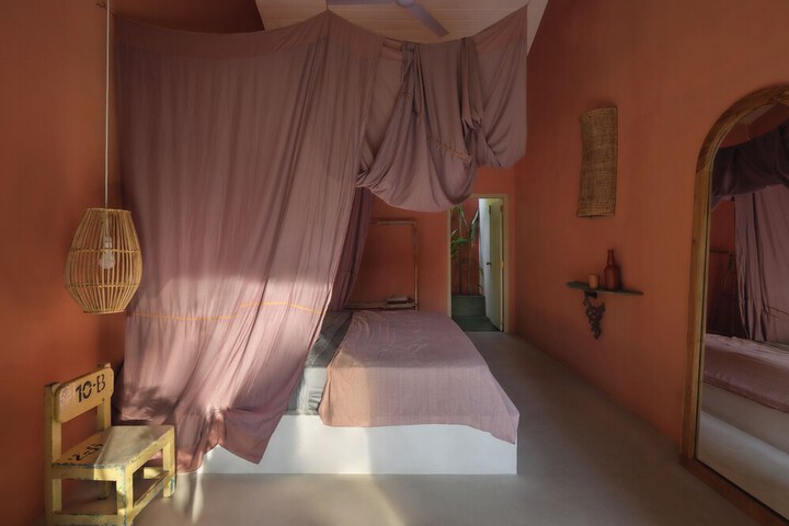 Room 6 of 47