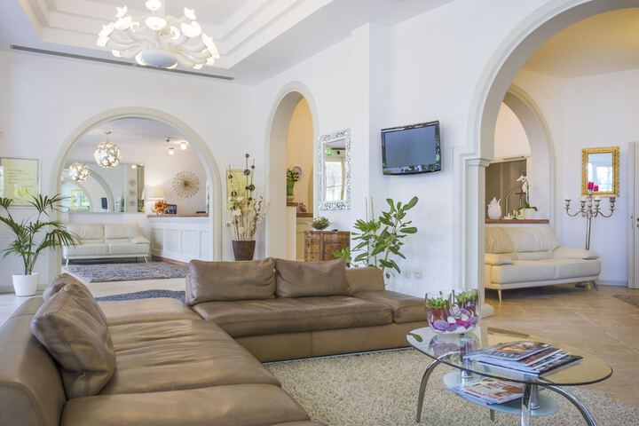 Hotel Lobby